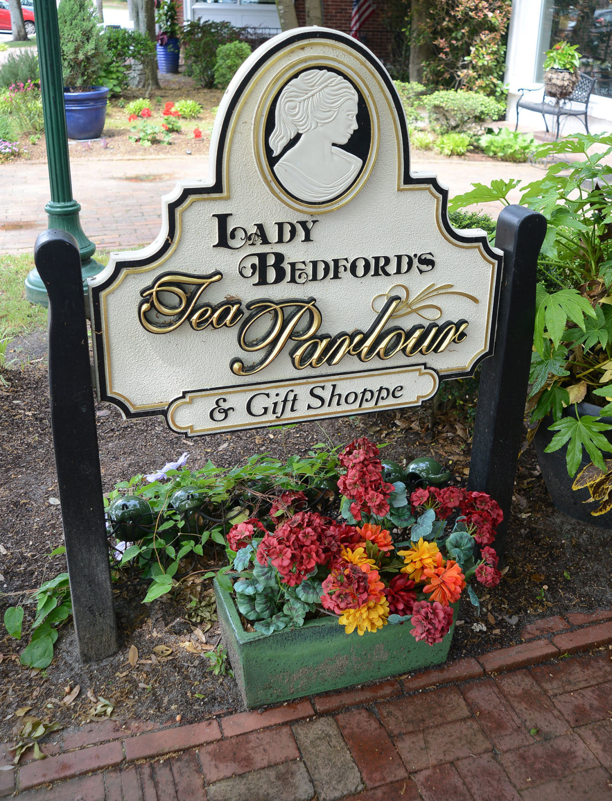 Lady Bedford sign